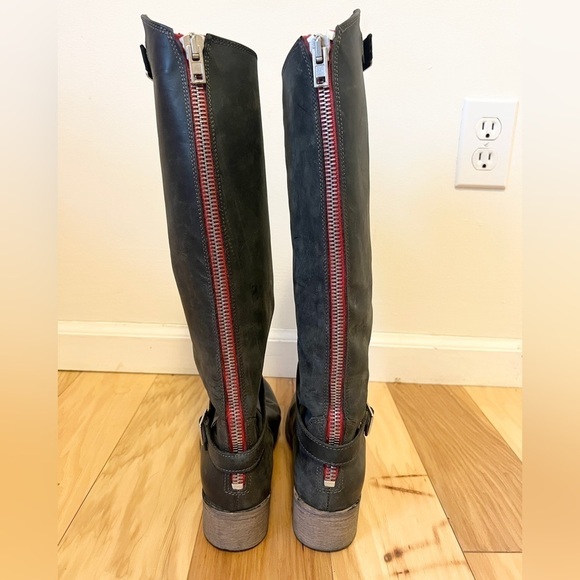 Charles David “Rowdy” Distressed Leather Riding Boots Black/Dark Gray Size 7 - Picture 5 of 15